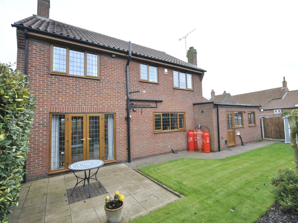 4 bed detached house for sale in Main Street, Mattersey, Doncaster DN10, £425,000