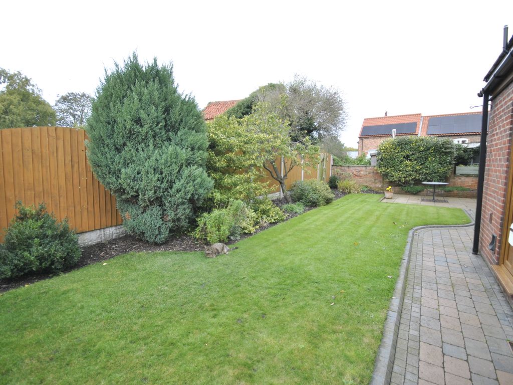 4 bed detached house for sale in Main Street, Mattersey, Doncaster DN10, £425,000
