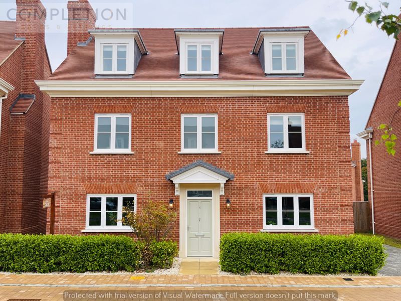 5 bed detached house for sale in Five Bedroom House For Sale, Trent Park Enfield EN4, £2,295,000