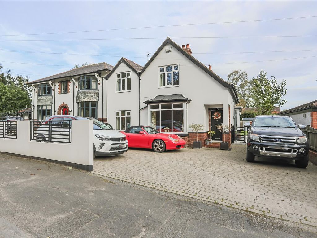 3 bed detached house for sale in Mitton Road, Whalley, Clitheroe BB7, £550,000