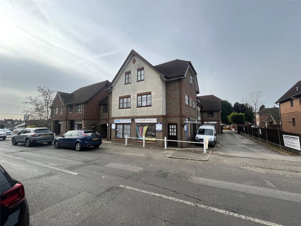 Office to let in Beare Green Court, Beare Green, Dorking, Surrey RH5, £7,250 pa