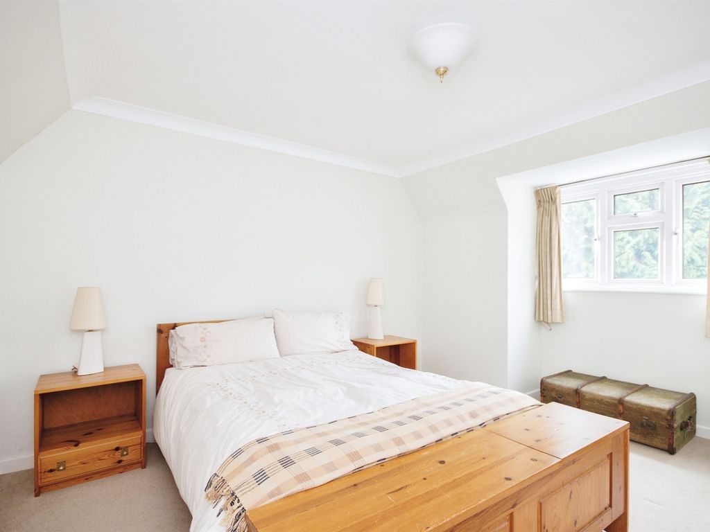 3 bed detached house for sale in Wellington Road, Bournemouth BH8, £475,000