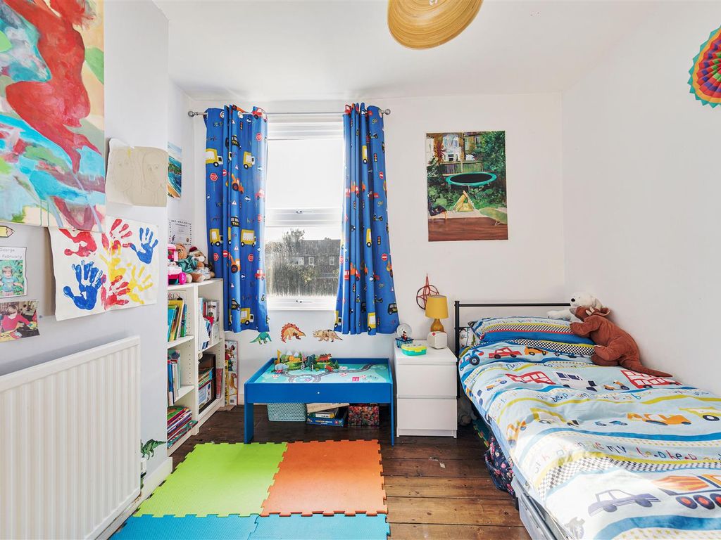 3 bed property for sale in Odessa Road, London E7, £650,000