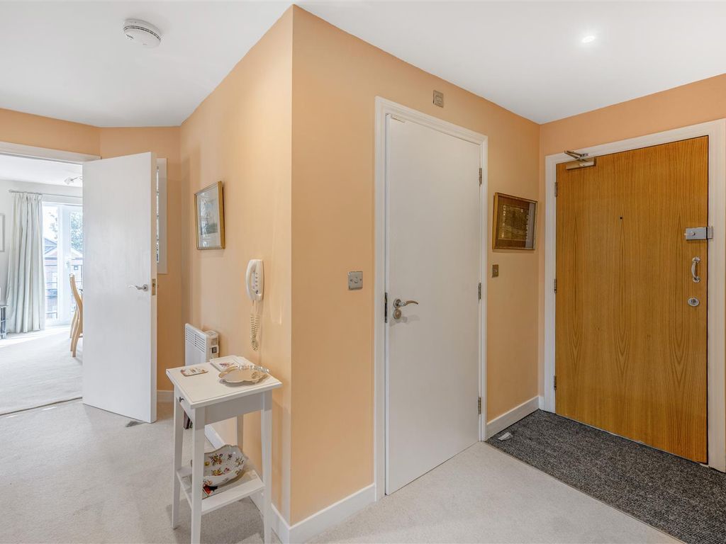 3 bed flat for sale in Bishopthorpe Road, York YO23, £495,000