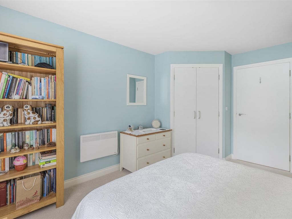 3 bed flat for sale in Bishopthorpe Road, York YO23, £495,000