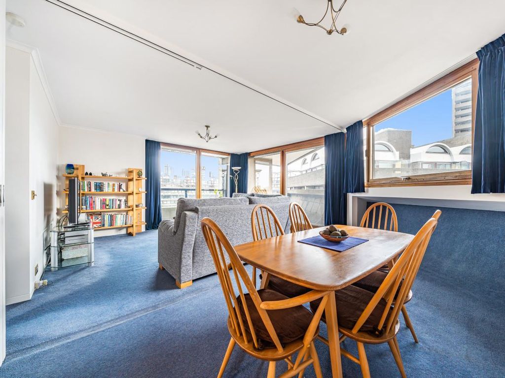 4 bed flat for sale in Lauderdale Tower, Barbican EC2Y, £1,695,000