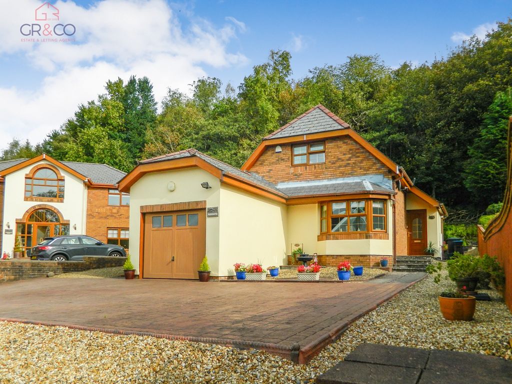3 bed detached house for sale in Dukestown Road, Sirhowy, Tredegar NP22, £359,950