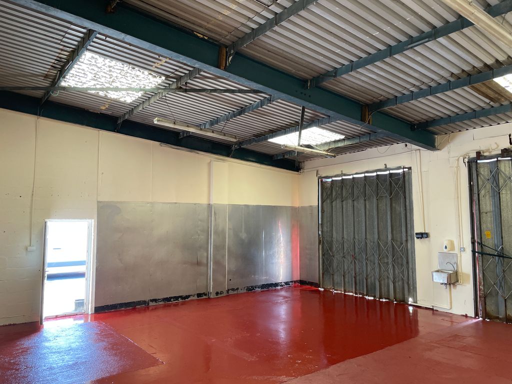 Light industrial to let in Stable Hobba, Penzance TR20, £11,440 pa