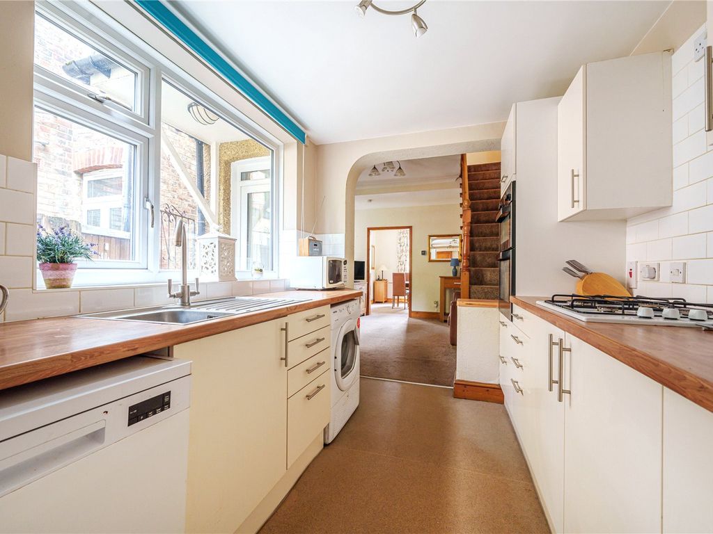 2 bed semi-detached house for sale in Lancaster Road, Barnet EN4, £425,000
