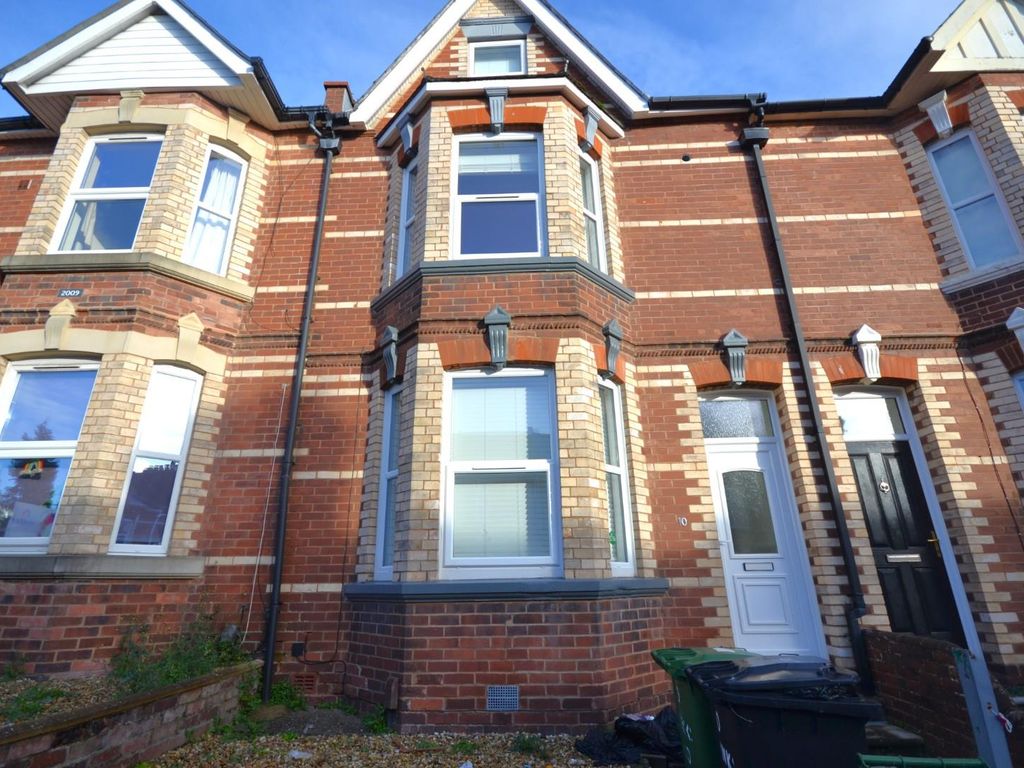 6 bed terraced house to rent in Monks Road, Exeter EX4, £3,900 pcm