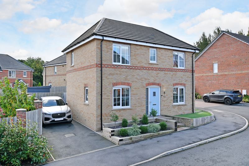 3 bed detached house for sale in Cassini Drive, Stannington, Sheffield S6, £425,000
