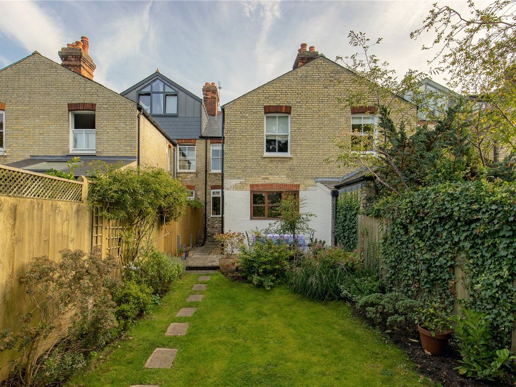 3 bed terraced house for sale in Grantchester Street, Cambridge CB3, £995,000