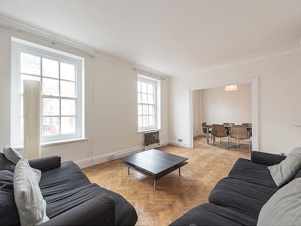 3 bed flat for sale in Finchley Road, London NW3, £800,000