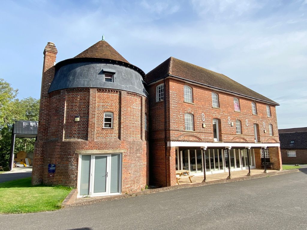 Office to let in North Frith Oast, Second Floor, North Frith Farm, Tonbridge TN11, £34,000 pa