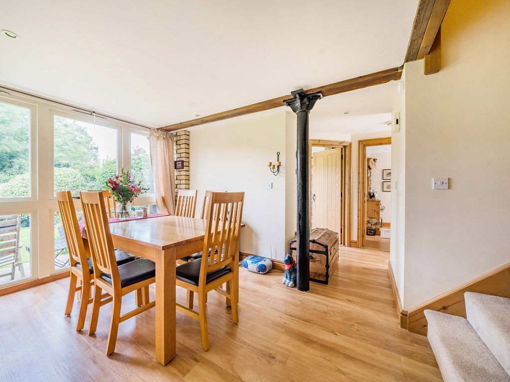 3 bed barn conversion for sale in Brook Lane, Flitton MK45, £650,000