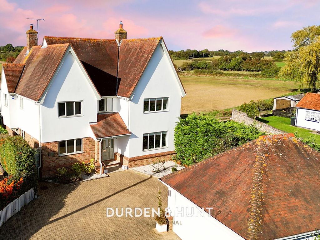 5 bed detached house for sale in Dunmow Road, Ongar CM5, £1,000,000