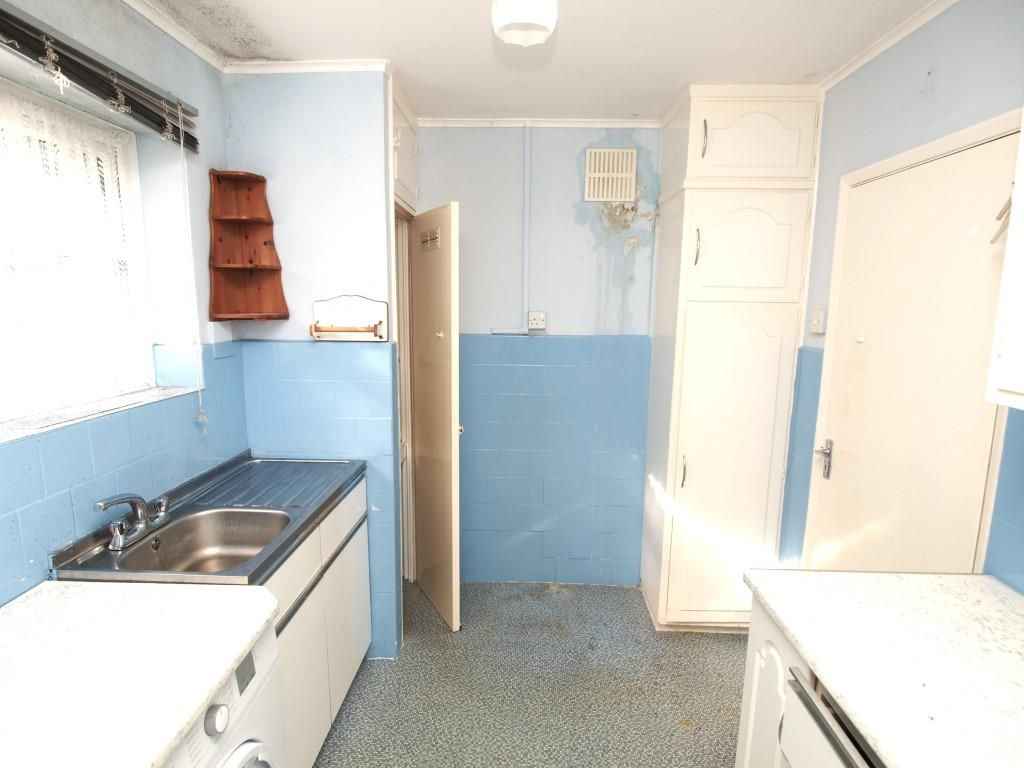 2 bed detached bungalow for sale in Brightling Road, Polegate BN26, £340,000