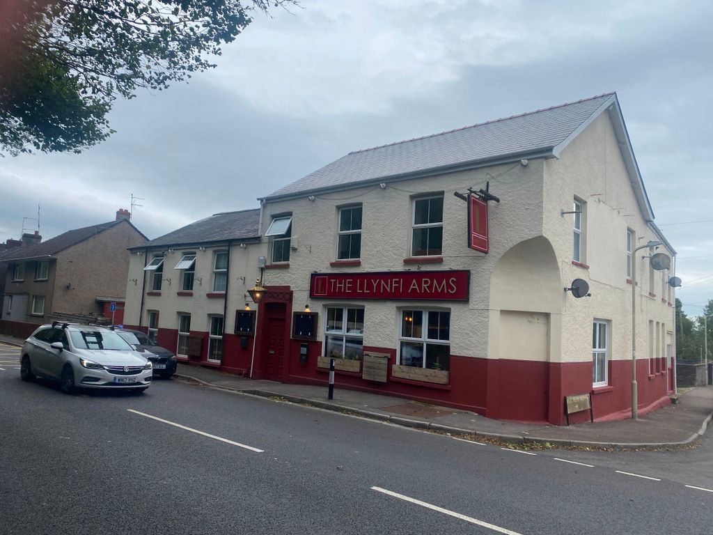 Pub/bar to let in Llynfi Arms, Maesteg Road, Tondu, Bridgend CF32, £22,880 pa