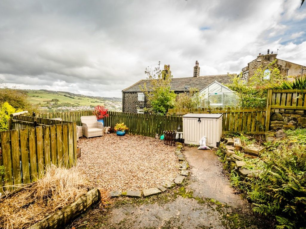 4 bed end terrace house for sale in Mount Pleasant, Sowerby Bridge HX6, £350,000