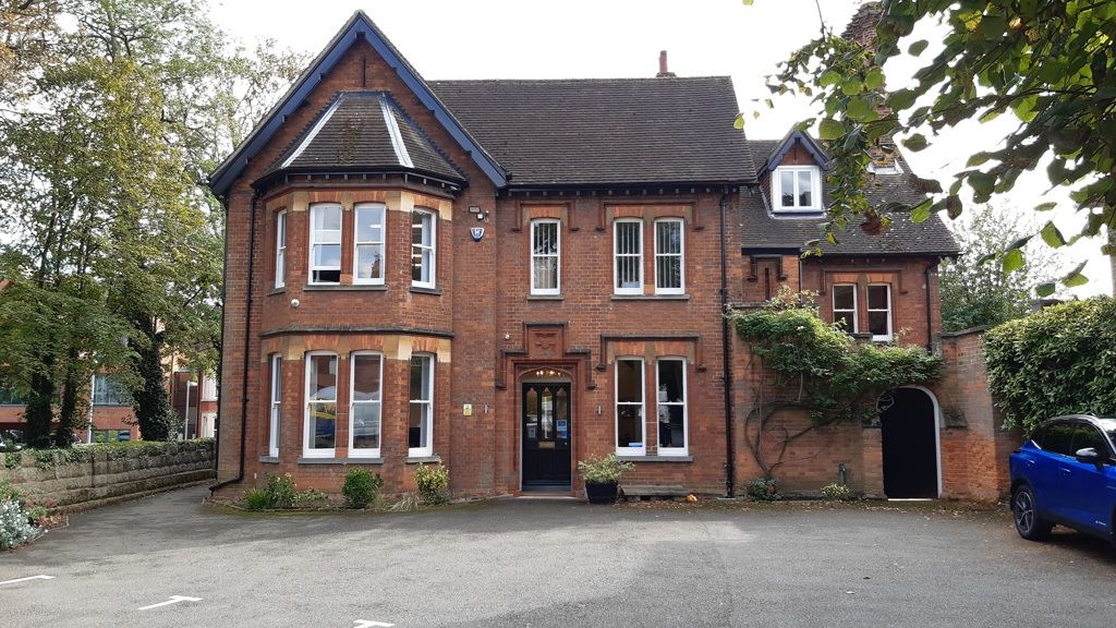 Office to let in Stamford House, 118 Bromham Road, Bedford MK40, £75,000 pa