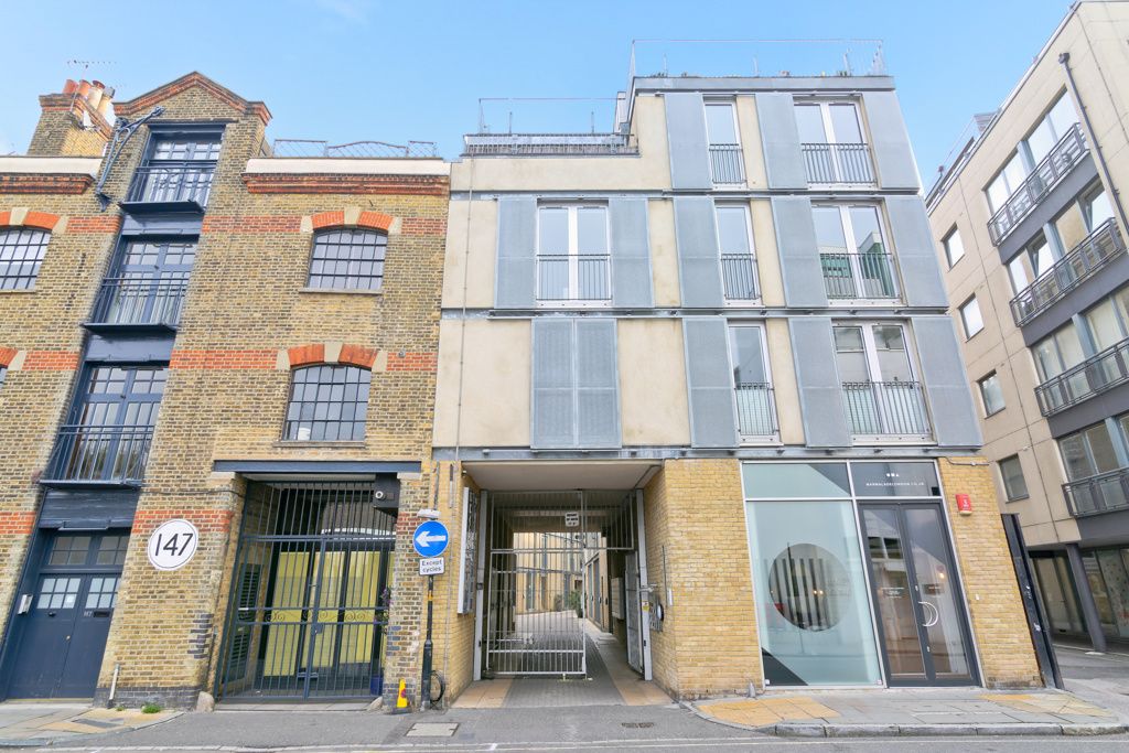 Office to let in Unit 3, Bickels Yard, 151-153 Bermondsey Street, London SE1, £60,000 pa