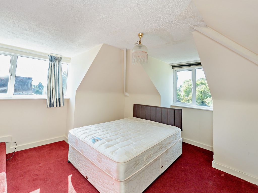 5 bed bungalow for sale in Hillside Road, Northwood HA6, £799,950