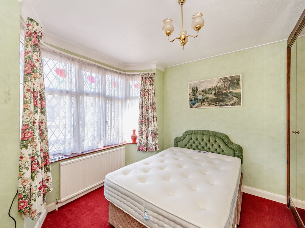 5 bed bungalow for sale in Hillside Road, Northwood HA6, £799,950