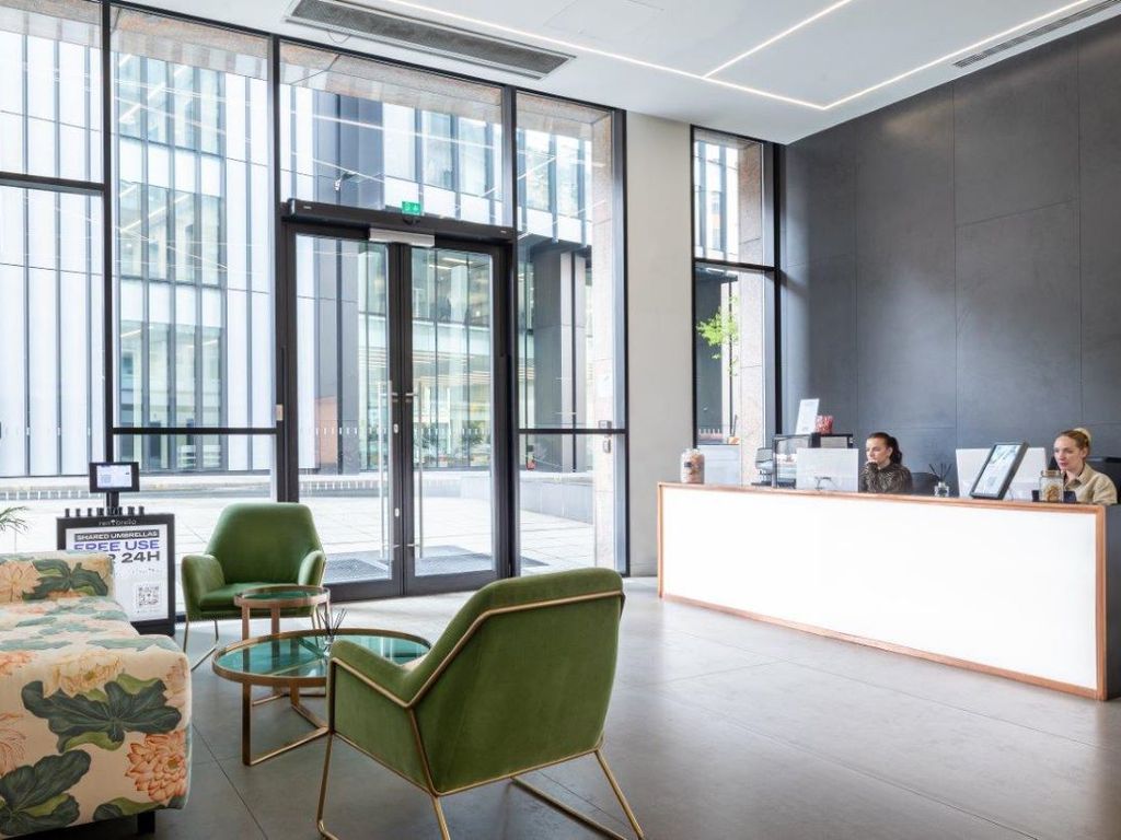 Office to let in Dukes Place, London EC3A, £6,000 pa