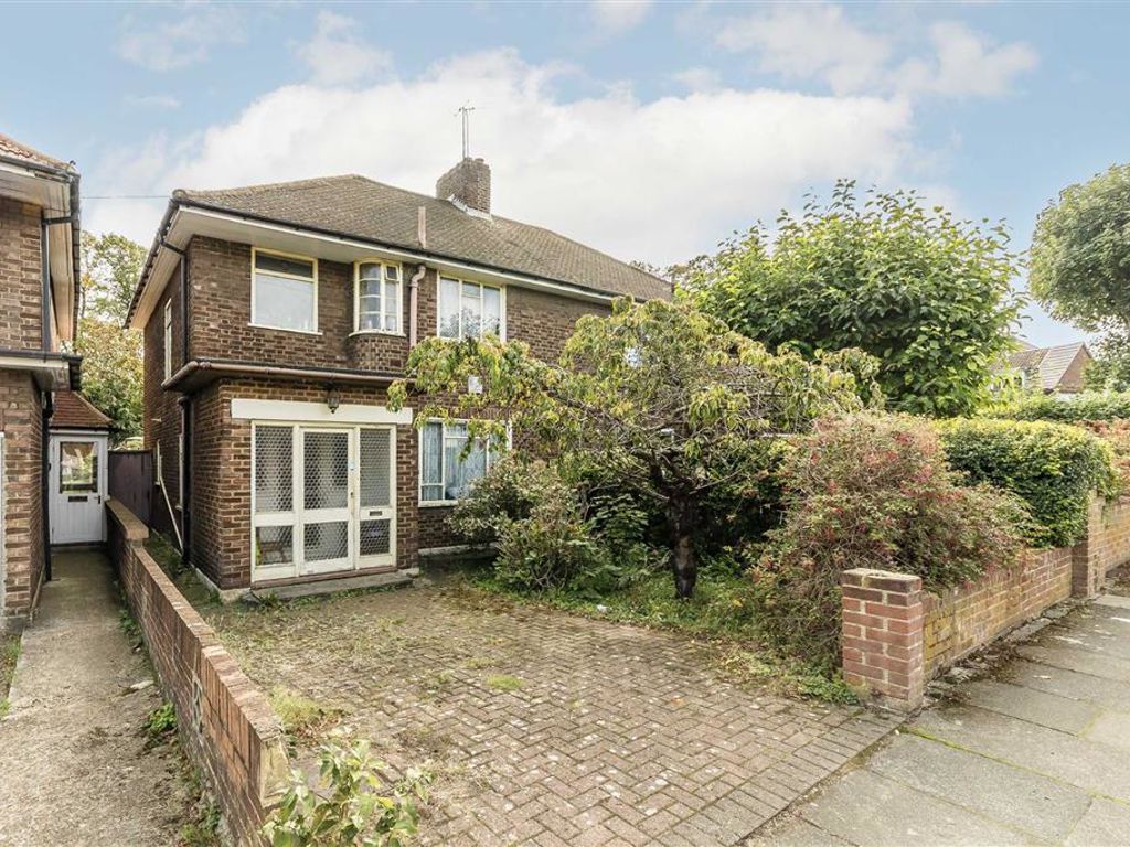 3 bed semi-detached house for sale in Park Drive, London SE7, £500,000