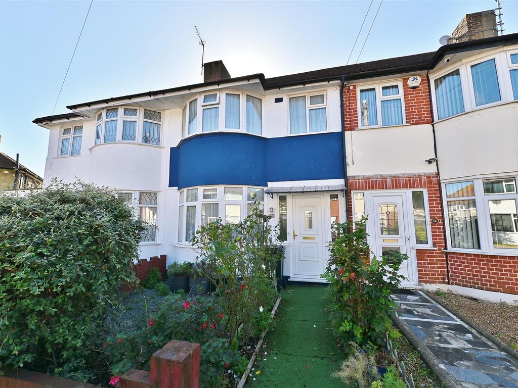 2 bed terraced house for sale in Maypole Crescent, Ilford IG6, £410,000