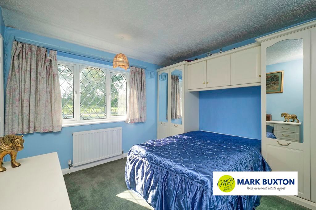 5 bed terraced house for sale in Warford Crescent, Alderley Edge SK9, £485,000