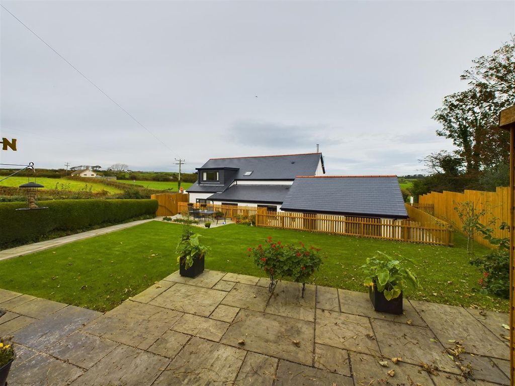 4 bed detached house for sale in Pant-Y-Llyn Cottage, Trimsaran Road, Llanelli SA15, £450,000