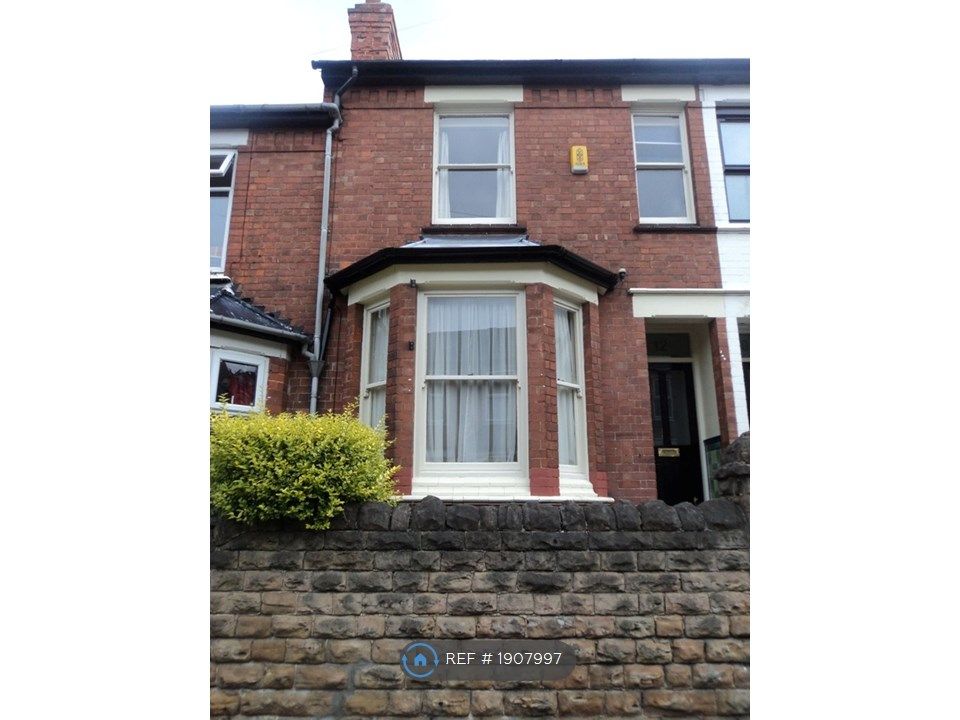 6 bed terraced house to rent in Balfour Road, Nottingham NG7, £3,393 pcm