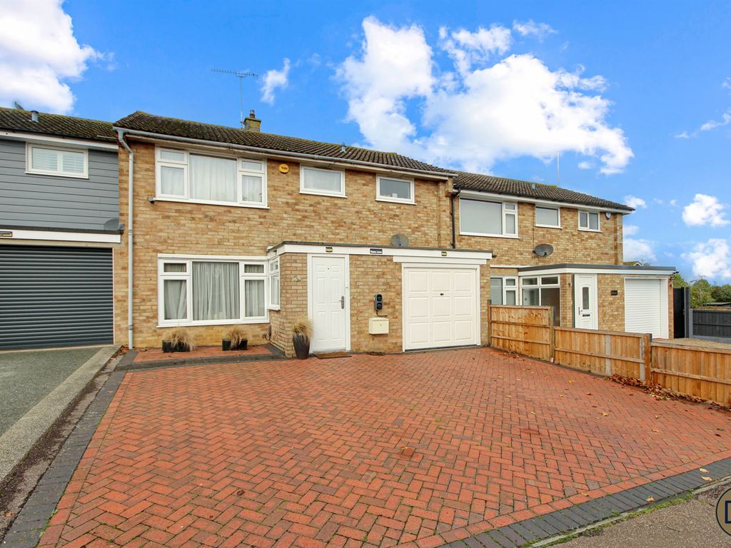 4 bed terraced house for sale in Woodland Way, Chipping Ongar, Essex CM5, £500,000