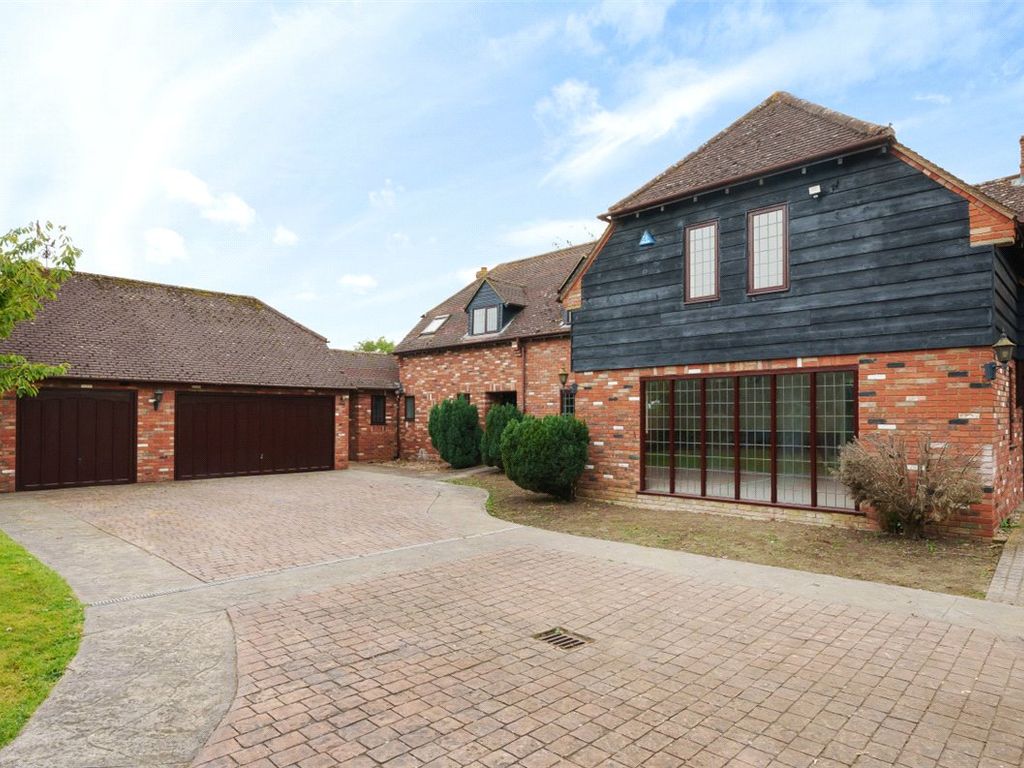 5 bed detached house to rent in Blackgrove Road, Waddesdon, Aylesbury HP18, £3,000 pcm