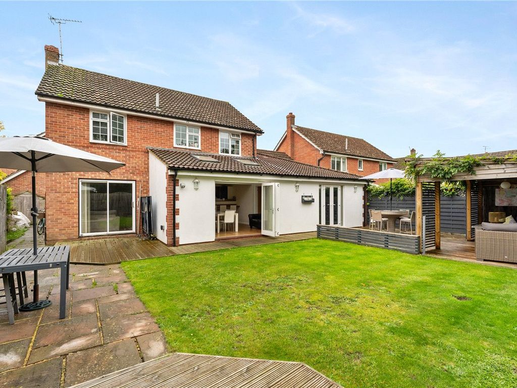 4 bed detached house for sale in Park Road, Sawston, Cambridge CB22, £715,000