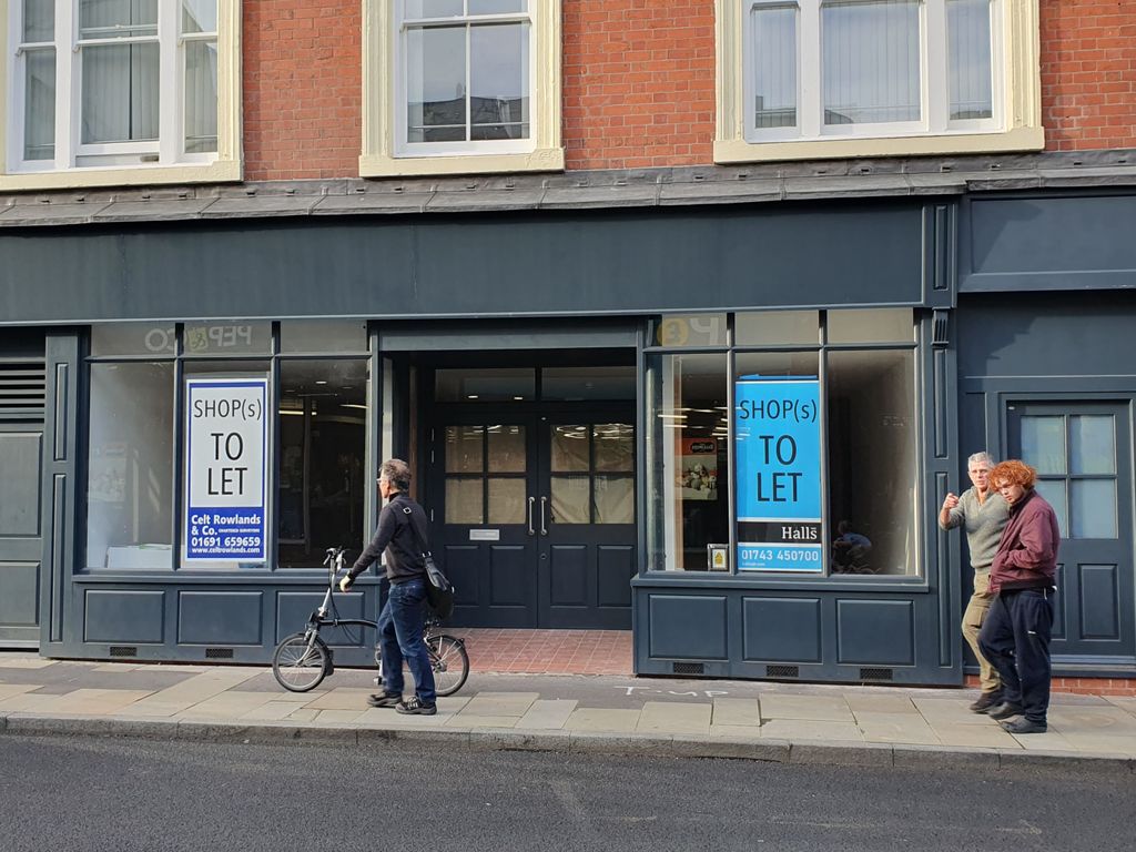 Retail premises to let in Cross Street, Oswestry SY11, Non quoting
