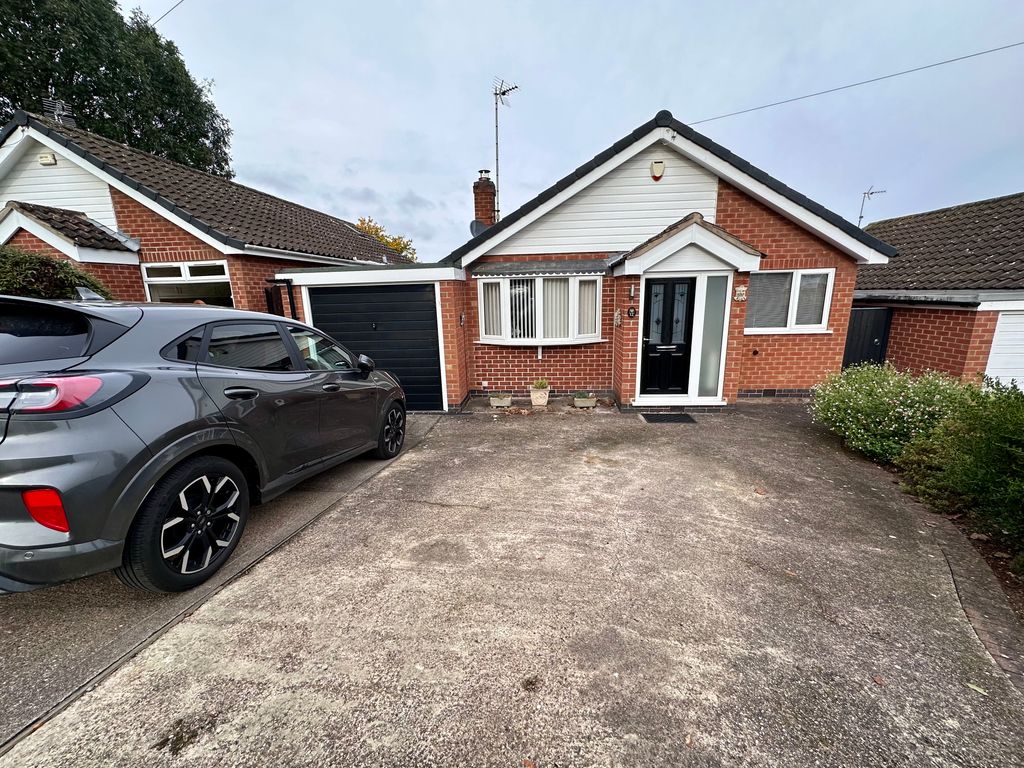 2 bed detached bungalow for sale in Steeles Way, Lambley, Nottingham NG4, £350,000