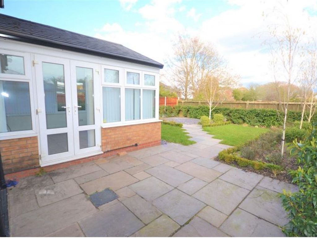 4 bed detached house for sale in Oakleigh Road, Cheadle Hulme, Cheadle SK8, £535,000