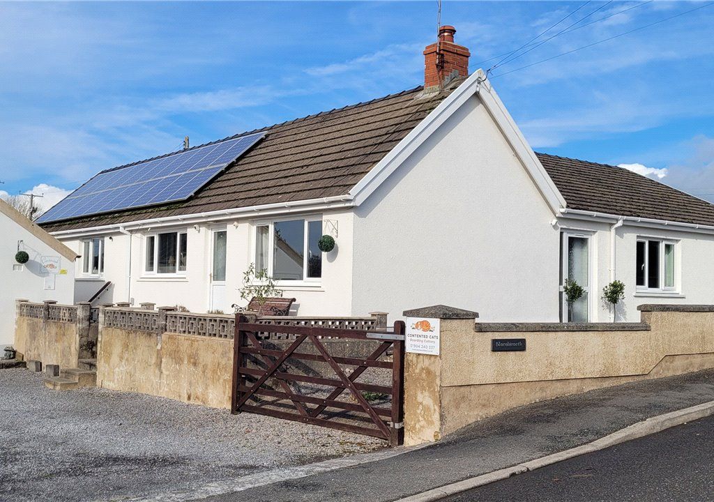 4 bed bungalow for sale in Henllan Amgoed, Whitland, Carmarthenshire SA34, £695,000