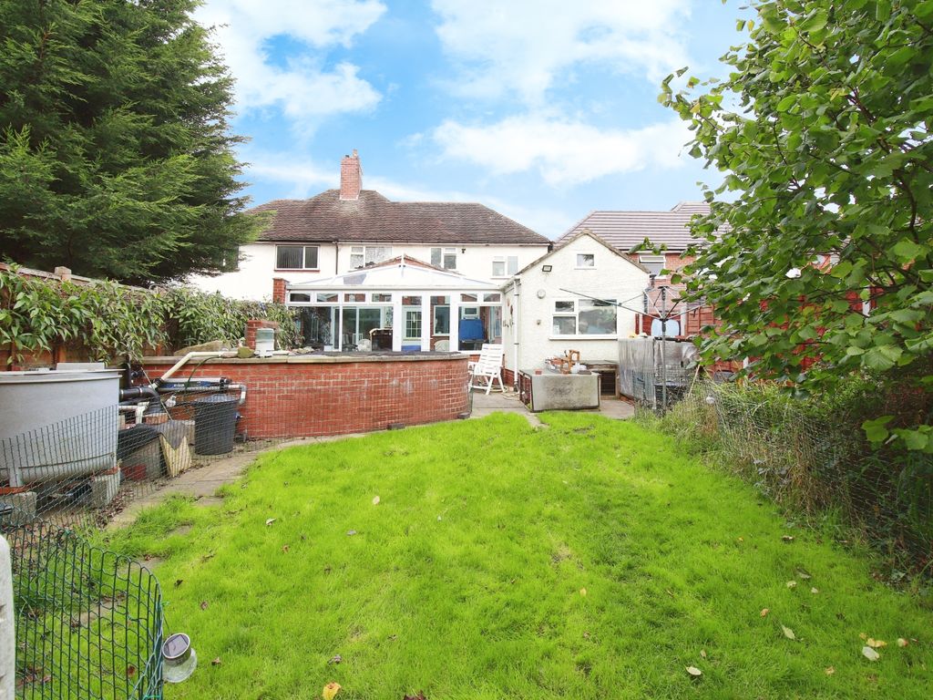 3 bed semi-detached house for sale in Old Lode Lane, Solihull B92, £380,000