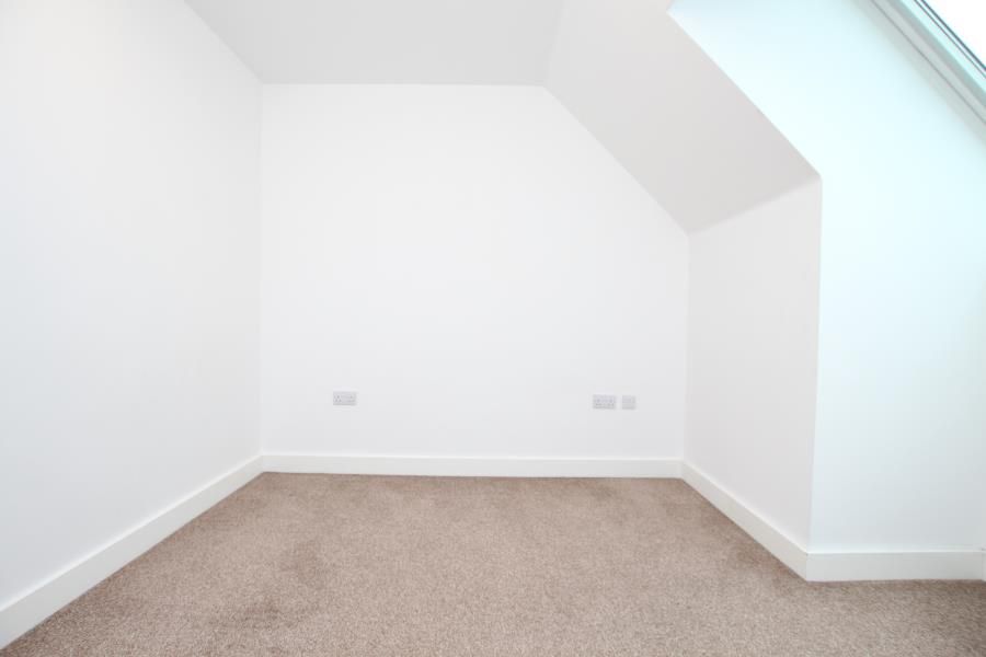 2 bed flat to rent in Gaol Ferry Steps, Bristol BS1, £1,850 pcm