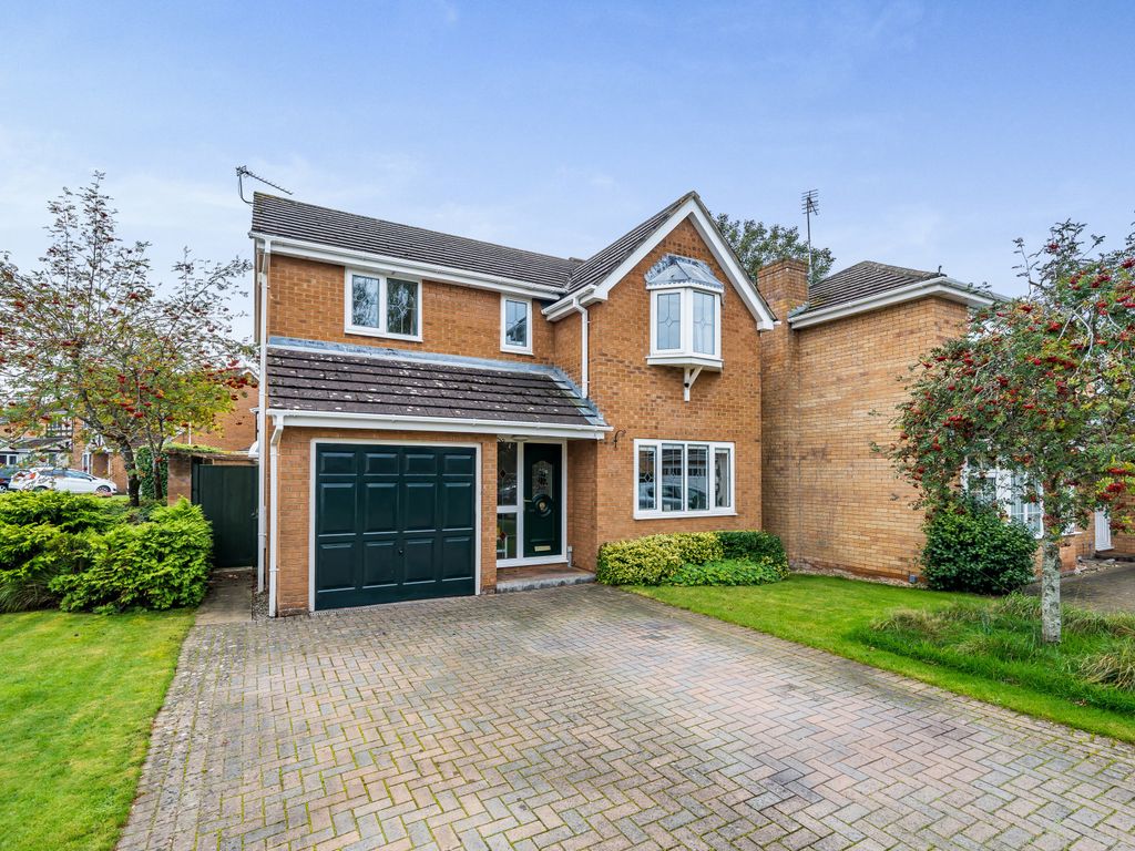 4 bed detached house for sale in Chepstow Park, Bristol, South Gloucestershire BS16, £575,000