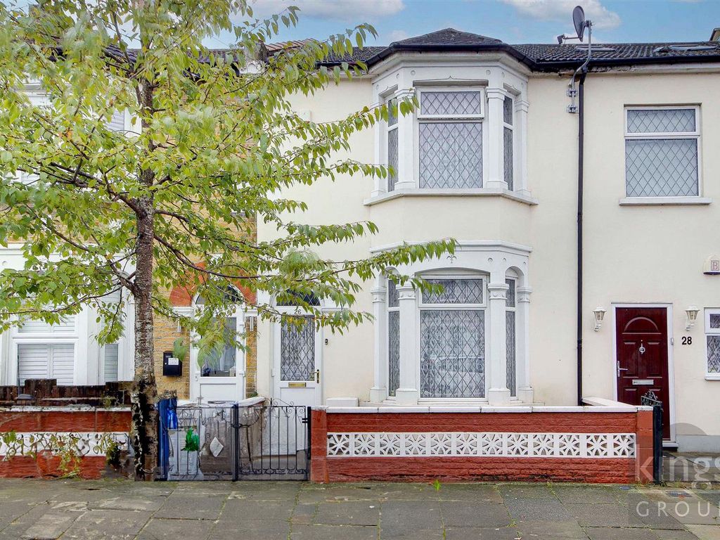 2 bed property for sale in Holly Road, Enfield EN3, £399,995