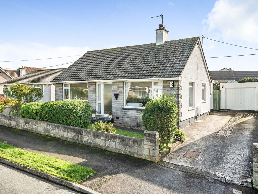 3 bed detached house for sale in Dracaena Crescent, Hayle, Cornwall TR27, £399,950