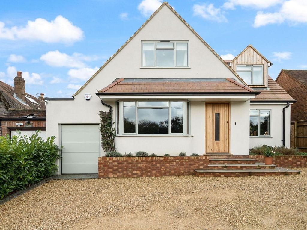 4 bed detached bungalow for sale in Coombe Lane, Naphill, High Wycombe HP14, £1,000,000