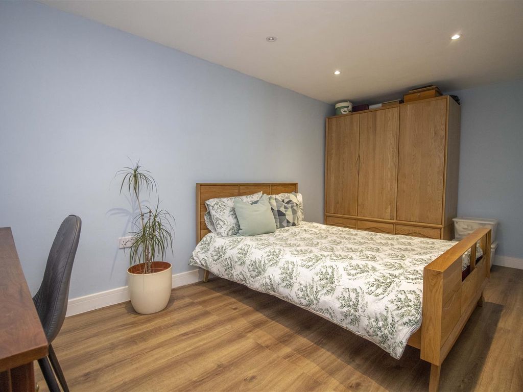 3 bed end terrace house for sale in Oakway, Fairwater, Cardiff CF5, £200,000