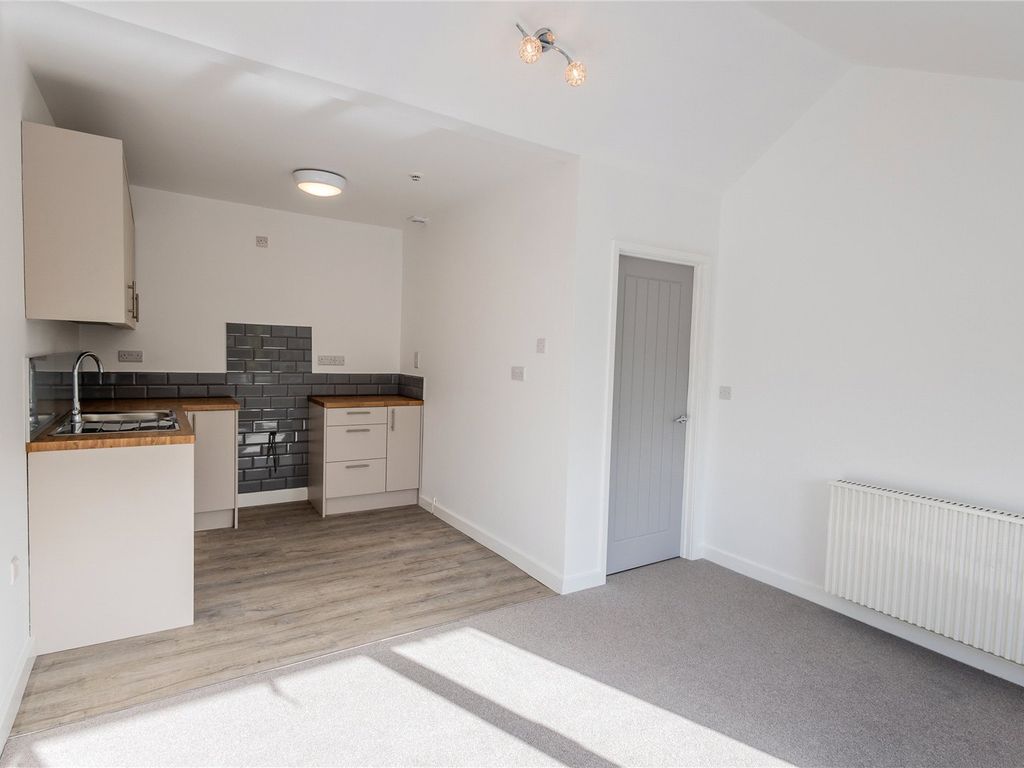 1 bed flat for sale in Featherbed Lane, Shrewsbury, Shropshire SY1, £50,000