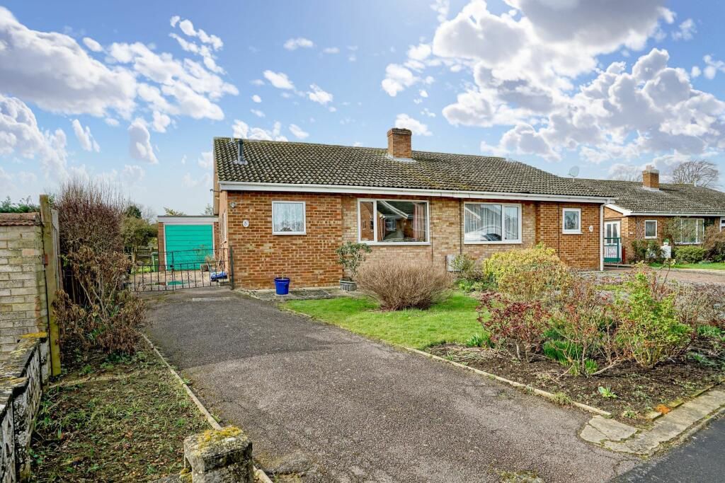 3 bed bungalow for sale in Parkside, Little Paxton, St. Neots PE19, £235,000