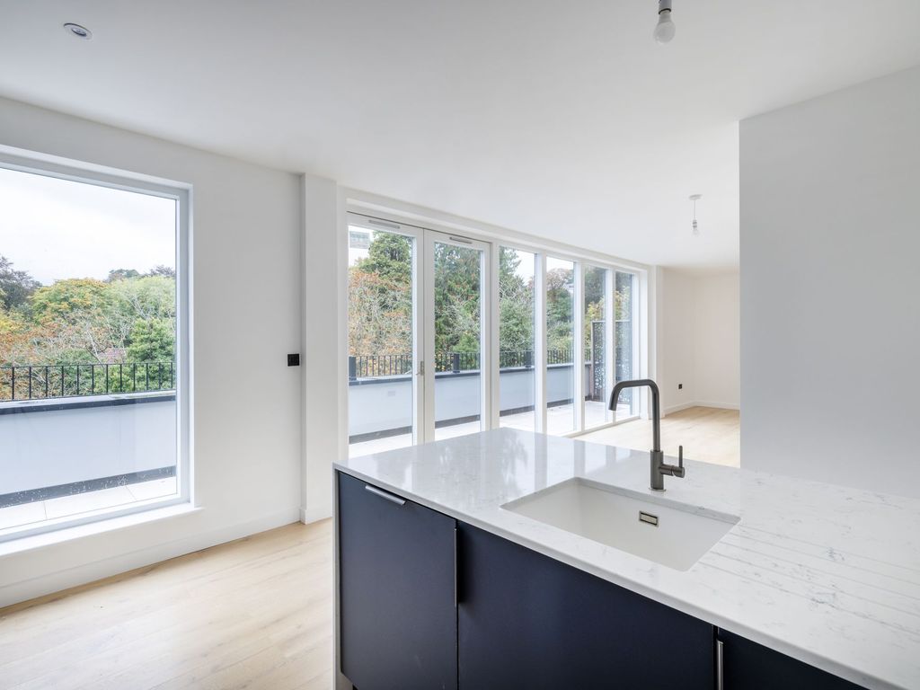 New home, 3 bed penthouse for sale in Kenley Lane, Kenley CR8, £485,000